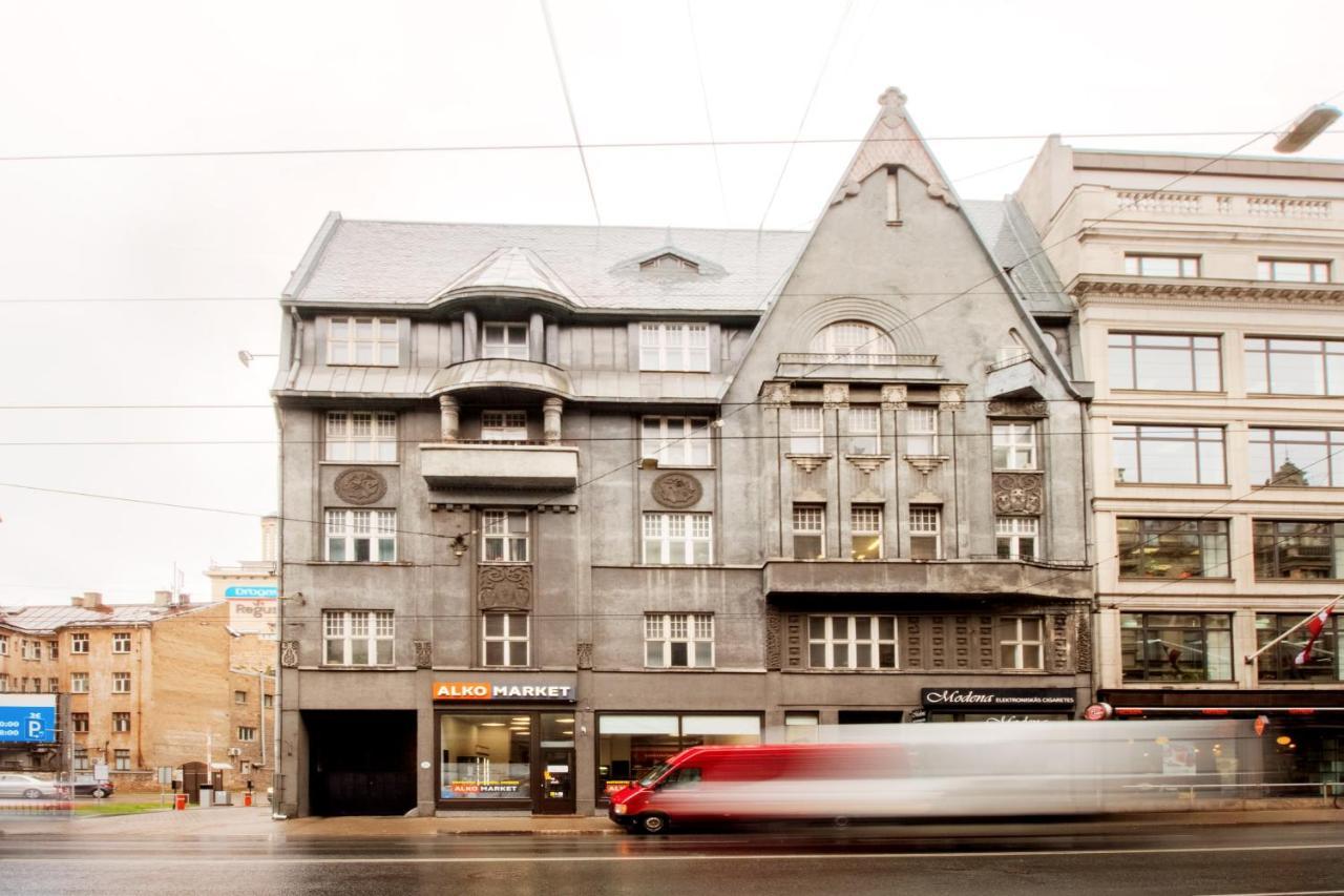 Brivibas House Design Apartments In City Center Рига Экстерьер фото