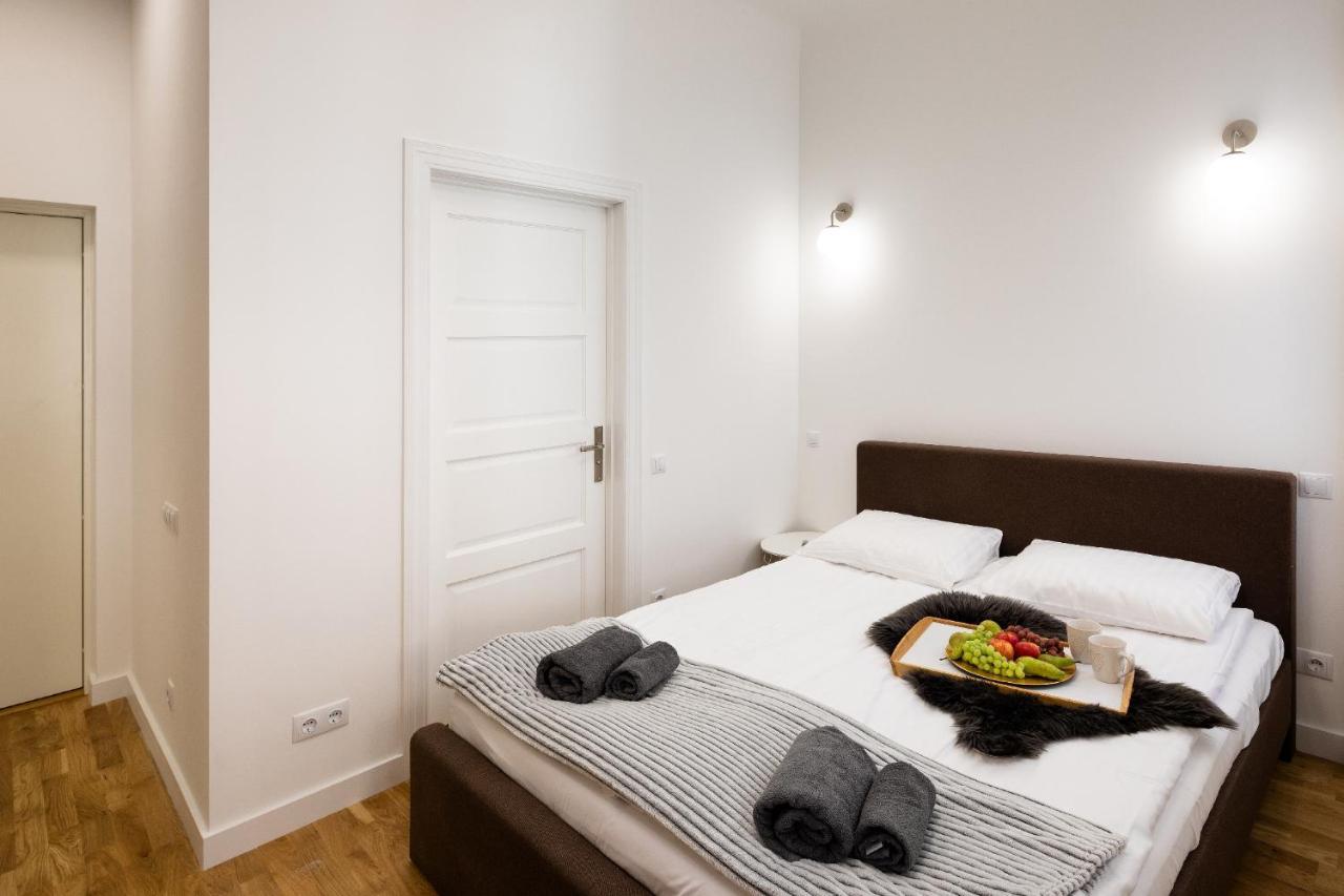 Brivibas House Design Apartments In City Center Рига Экстерьер фото