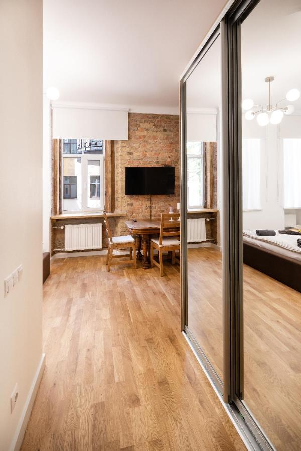 Brivibas House Design Apartments In City Center Рига Экстерьер фото