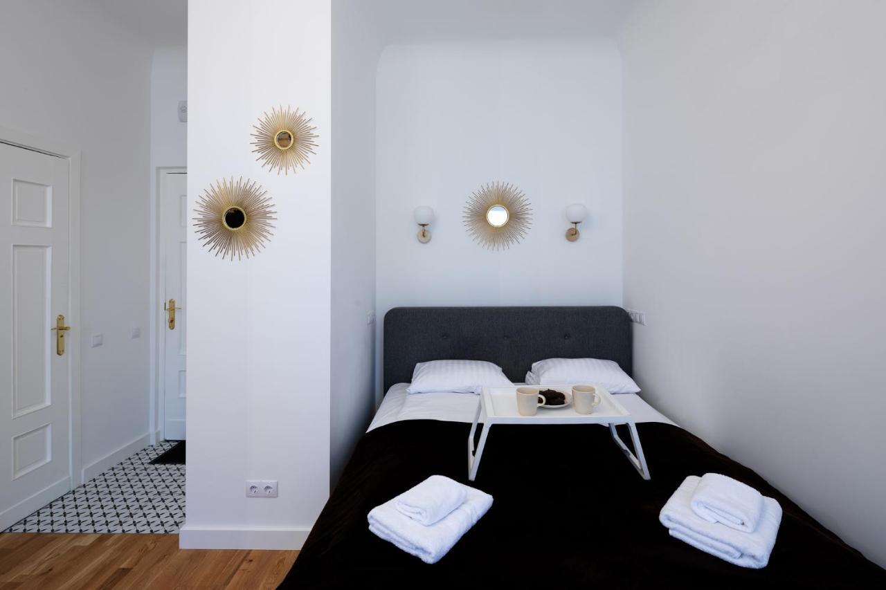 Brivibas House Design Apartments In City Center Рига Экстерьер фото