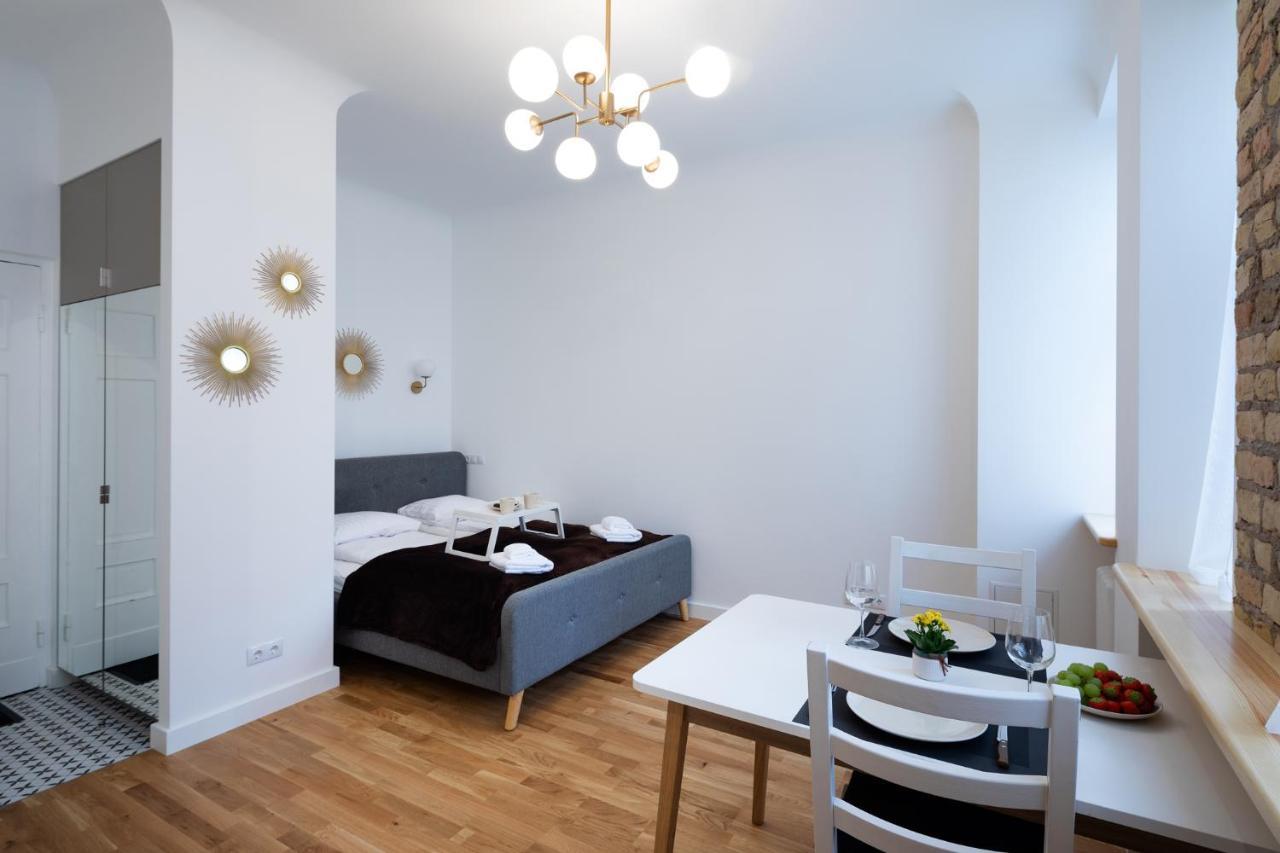 Brivibas House Design Apartments In City Center Рига Экстерьер фото