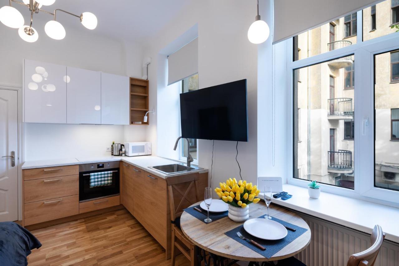 Brivibas House Design Apartments In City Center Рига Экстерьер фото