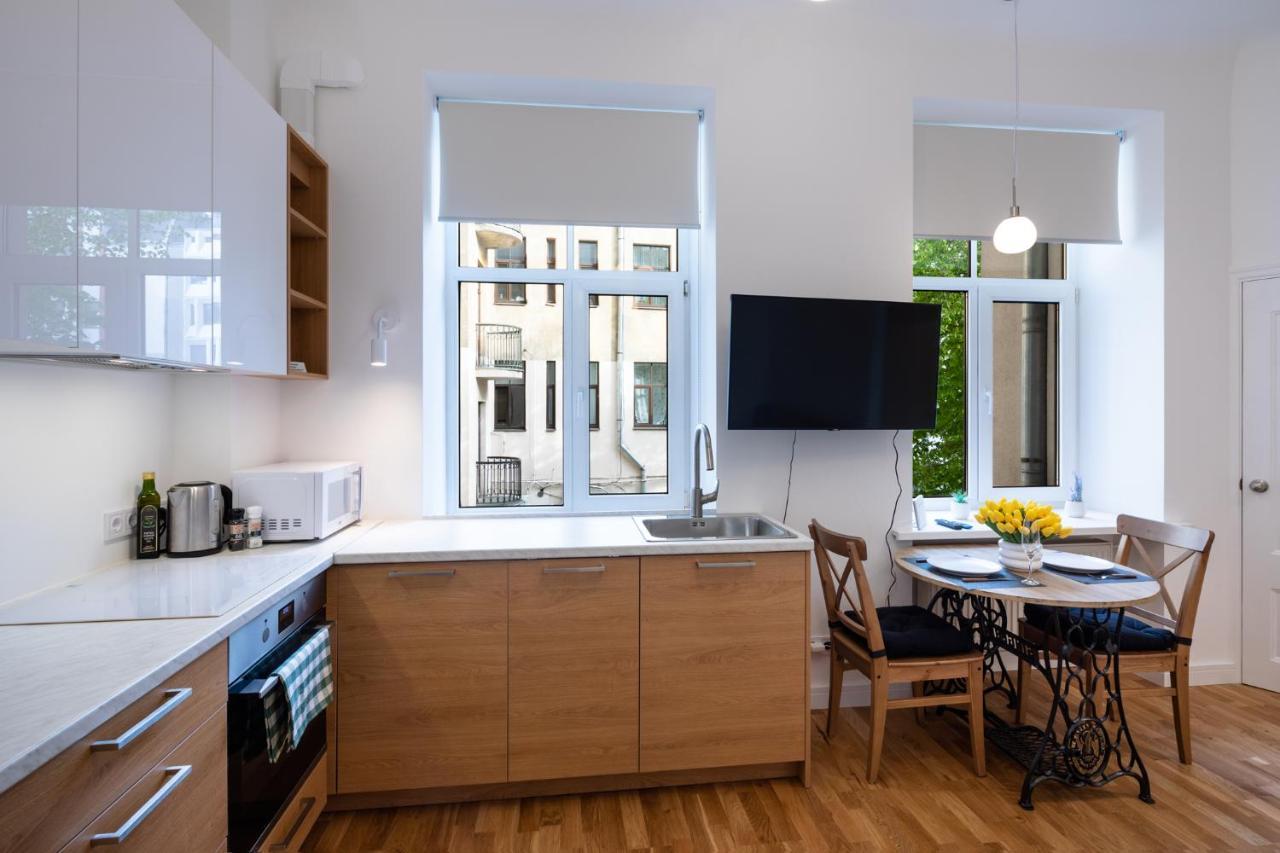 Brivibas House Design Apartments In City Center Рига Экстерьер фото